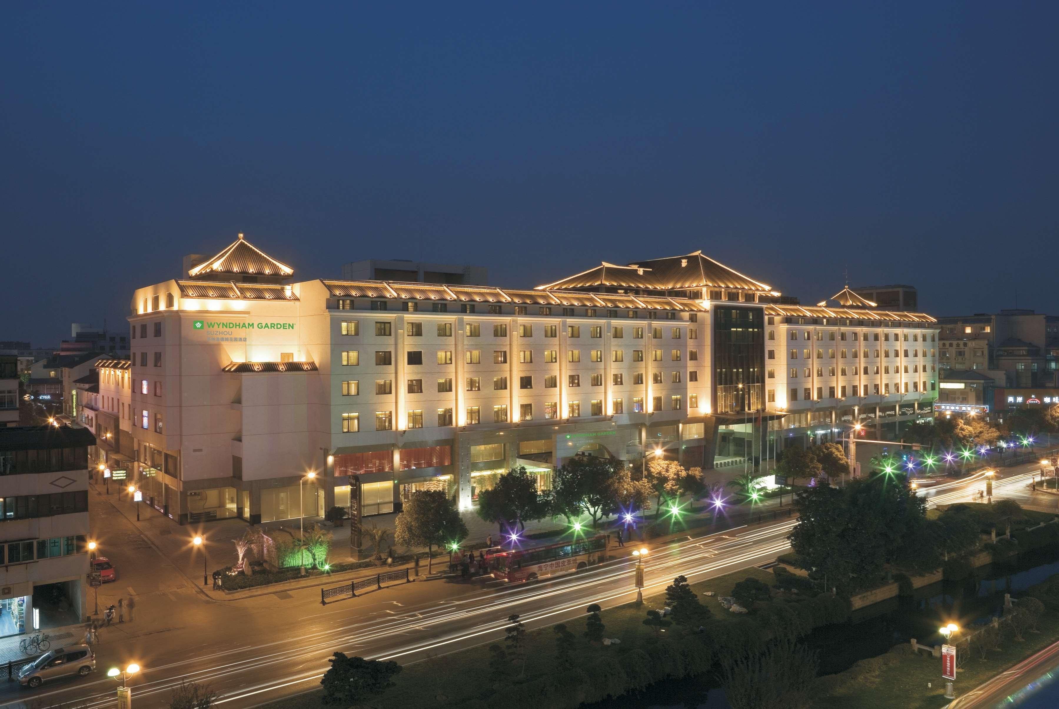 Wyndham Garden Suzhou Hotell Suzhou  Exteriör bild